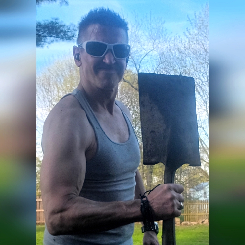 Meet your Posher, Isaac